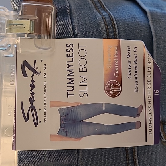 NWT Seven7 Slim Bootcut jean - Picture 3 of 4